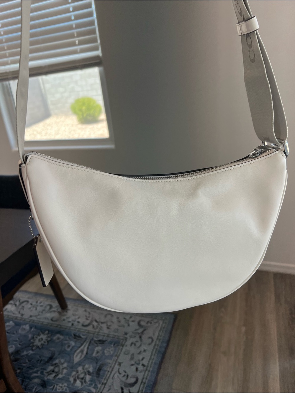 Coach White Pace Leather Shoulder Bag - Picture 3 of 5